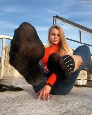 Emmysfeetandsocks / emmyfeetandsocks / emmysfeetandso1 / theluckyguy_efs nude photo #0094