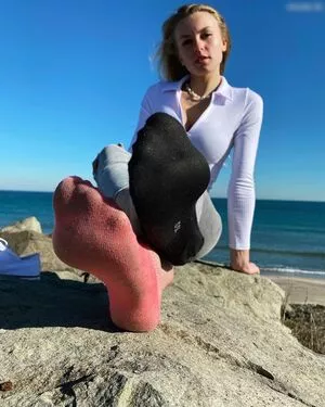 Emmysfeetandsocks / emmyfeetandsocks / emmysfeetandso1 / theluckyguy_efs nude photo #0111