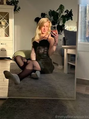 Emmysfeetandsocks / emmyfeetandsocks / emmysfeetandso1 / theluckyguy_efs nude photo #0237
