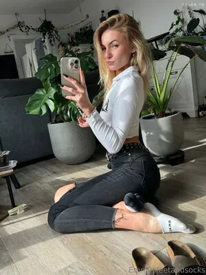 Emmysfeetandsocks / emmyfeetandsocks / emmysfeetandso1 / theluckyguy_efs nude photo #0359