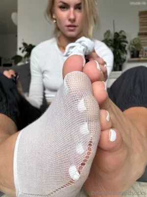 Emmysfeetandsocks / emmyfeetandsocks / emmysfeetandso1 / theluckyguy_efs nude photo #0423