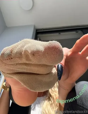 Emmysfeetandsocks / emmyfeetandsocks / emmysfeetandso1 / theluckyguy_efs nude photo #0825