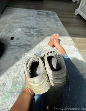 Emmysfeetandsocks / emmyfeetandsocks / emmysfeetandso1 / theluckyguy_efs nude photo #0861