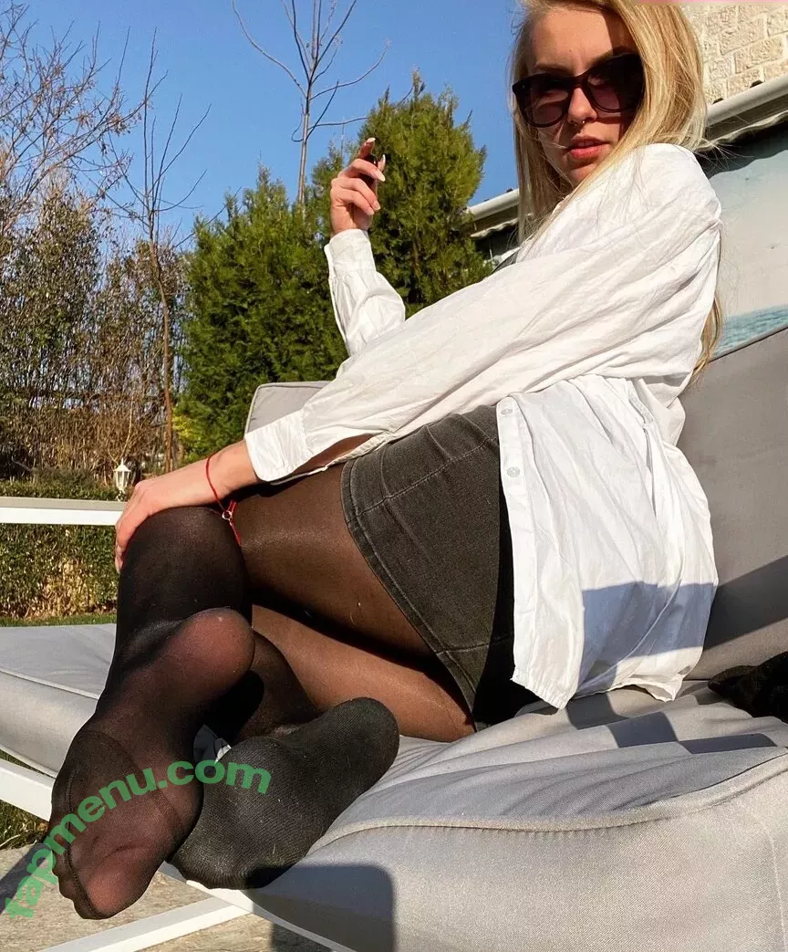 Emmysfeetandsocks nude photo #0121 (emmyfeetandsocks / emmysfeetandso1 / theluckyguy_efs)