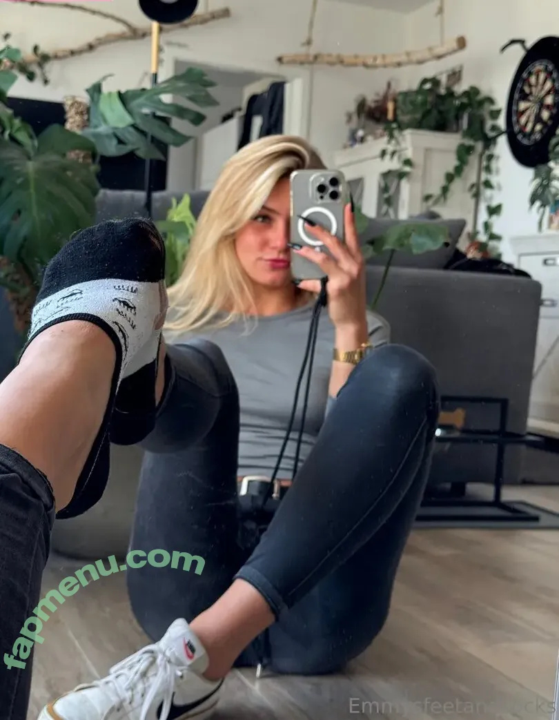 Emmysfeetandsocks nude photo #0769 (emmyfeetandsocks / emmysfeetandso1 / theluckyguy_efs)