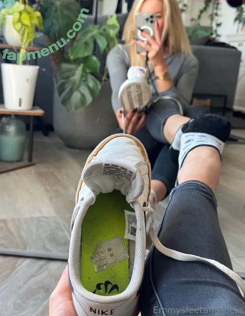 Emmysfeetandsocks nude photo #0773 (emmyfeetandsocks / emmysfeetandso1 / theluckyguy_efs)