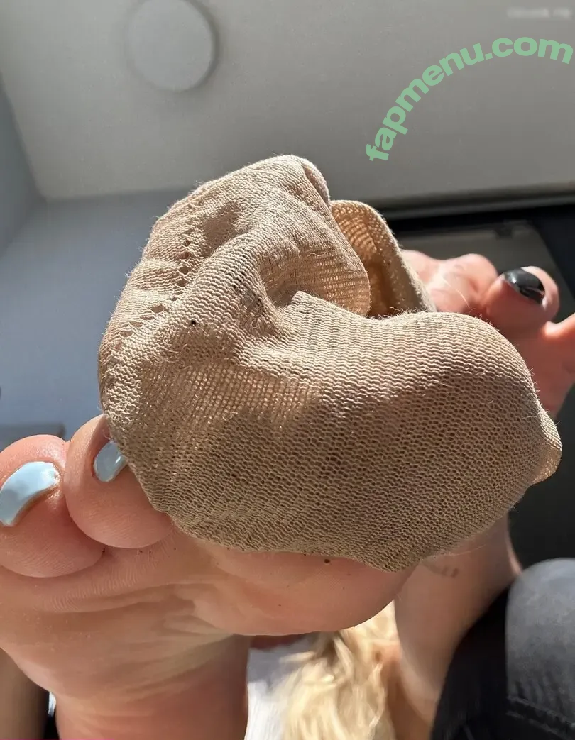 Emmysfeetandsocks nude photo #0838 (emmyfeetandsocks / emmysfeetandso1 / theluckyguy_efs)
