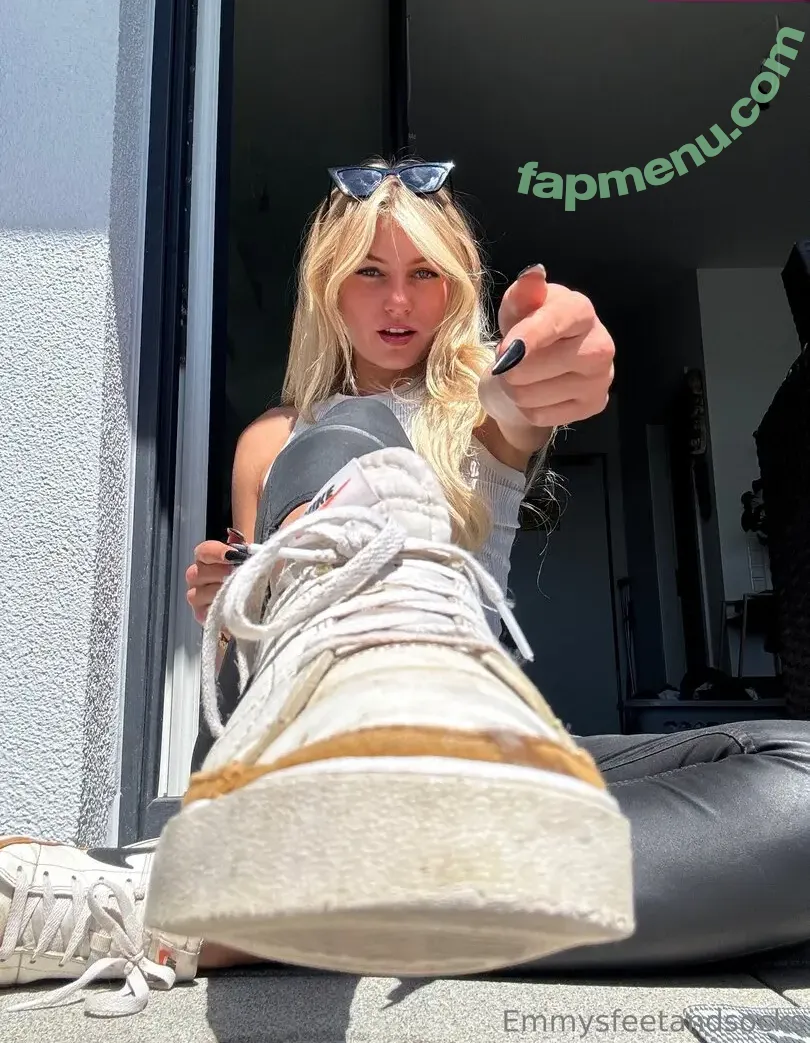 Emmysfeetandsocks nude photo #0846 (emmyfeetandsocks / emmysfeetandso1 / theluckyguy_efs)