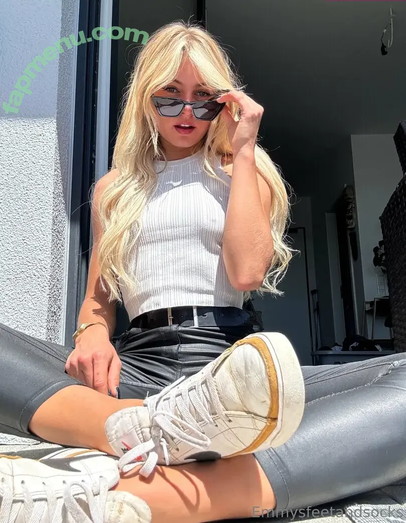 Emmysfeetandsocks nude photo #0935 (emmyfeetandsocks / emmysfeetandso1 / theluckyguy_efs)