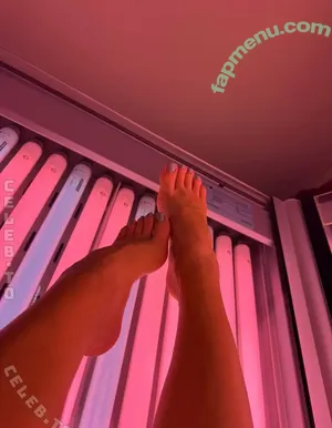 Emmysfeetandsocks / emmyfeetandsocks / emmysfeetandso1 / theluckyguy_efs nude photo #1092