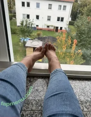 Emmysfeetandsocks / emmyfeetandsocks / emmysfeetandso1 / theluckyguy_efs nude photo #1101