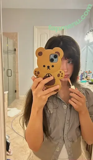 emmyuh / emmybeehz / emmyurr nude photo #0005