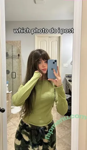 emmyuh / emmybeehz / emmyurr nude photo #0018