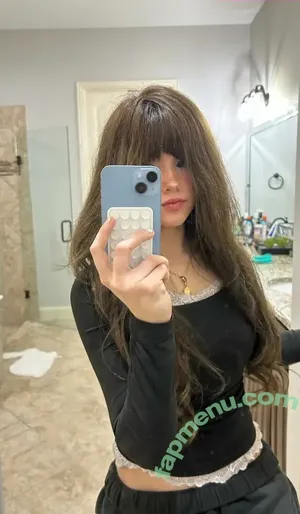emmyuh / emmybeehz / emmyurr nude photo #0023