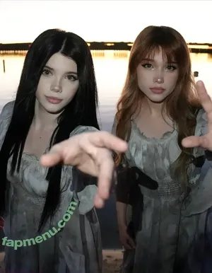 emmyuh / emmybeehz / emmyurr nude photo #0050