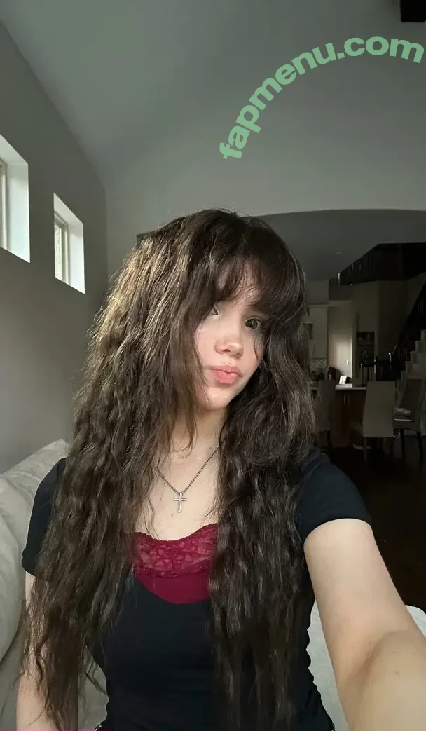 emmyuh nude photo #0010 (emmybeehz / emmyurr)