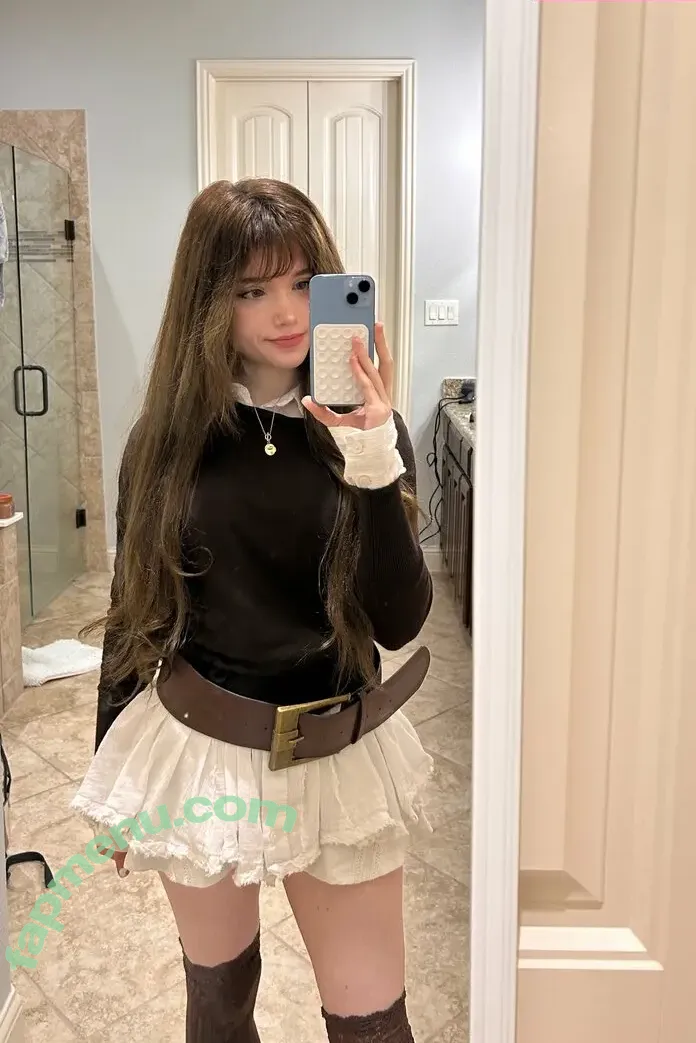emmyuh nude photo #0032 (emmybeehz / emmyurr)