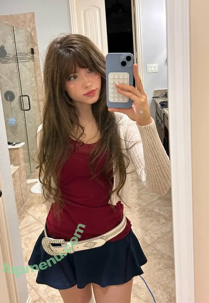 emmyuh nude photo #0034 (emmybeehz / emmyurr)