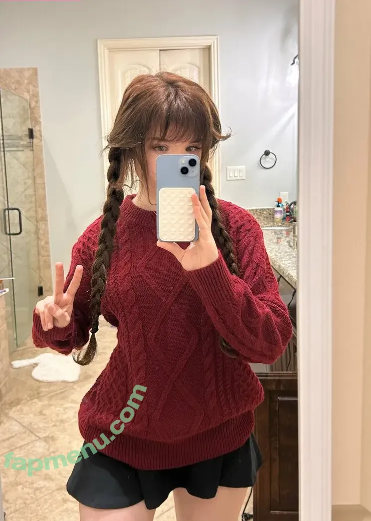 emmyuh nude photo #0035 (emmybeehz / emmyurr)