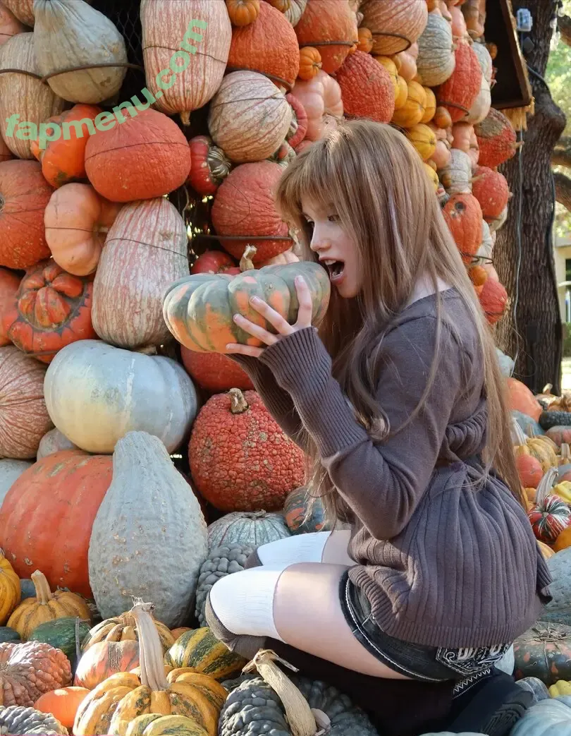 emmyuh nude photo #0055 (emmybeehz / emmyurr)