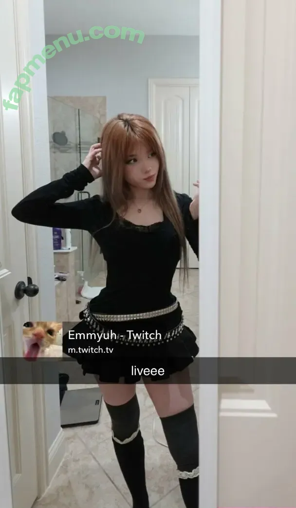 emmyuh nude photo #0060 (emmybeehz / emmyurr)