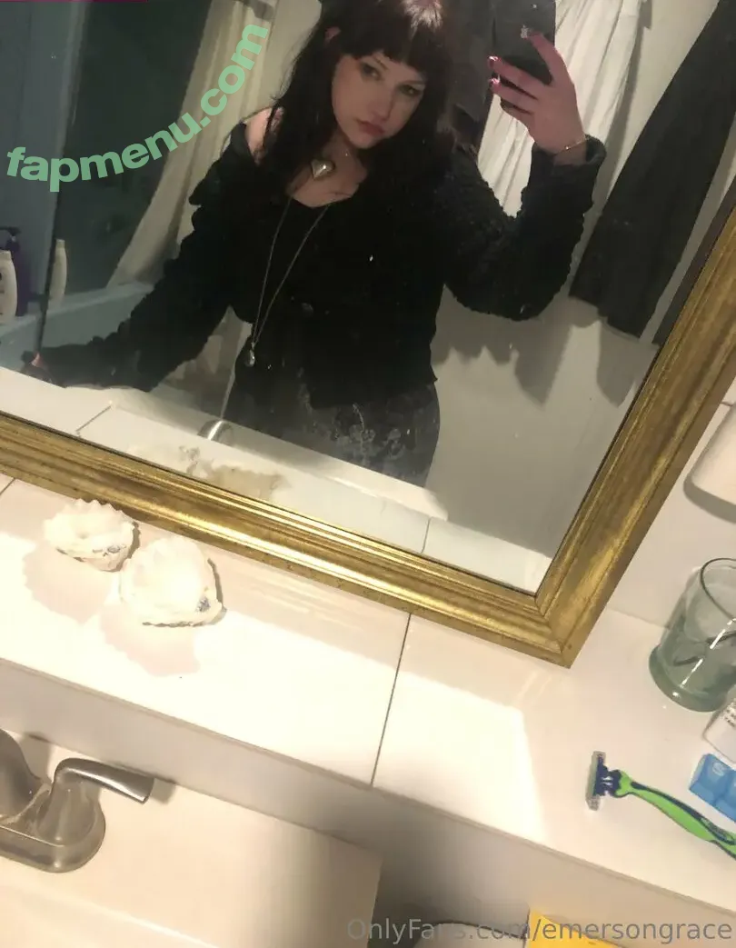 emmywemmy12 nude photo #0003 (emmymoo12)