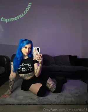 emobarbie95 / emo_barbiexo nude photo #0042