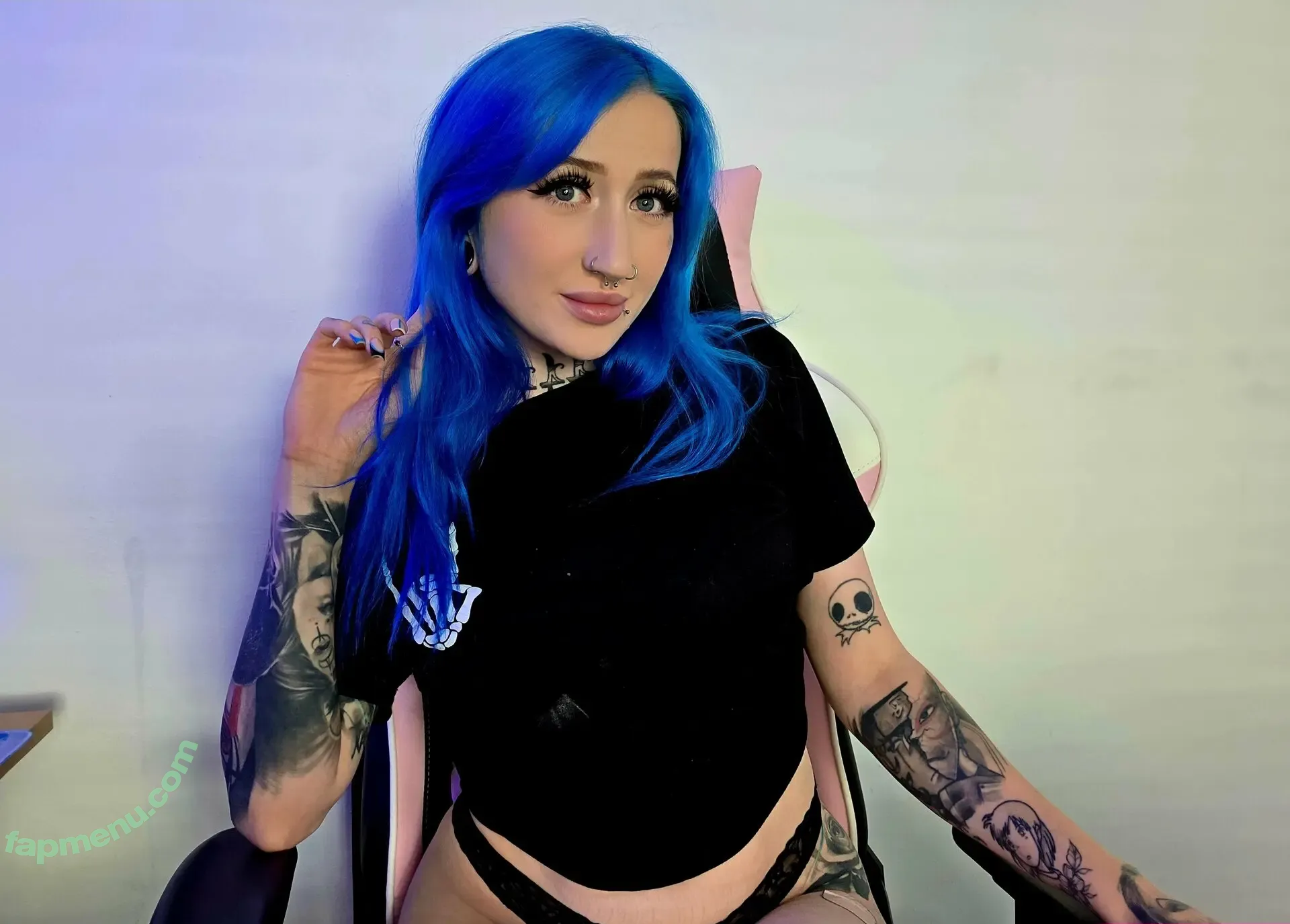 emobarbie95 nude photo #0084 (emo_barbiexo)