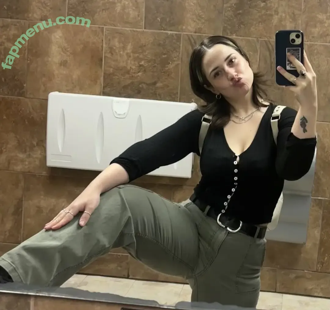 emocranberries nude photo #0012 (emocranberry)