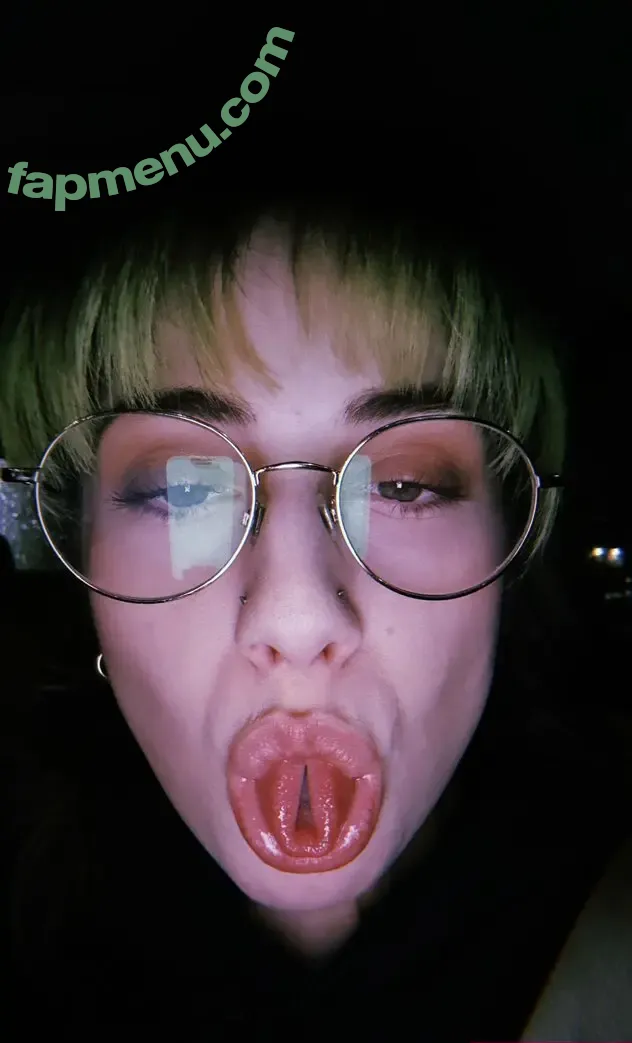 emocranberries nude photo #0047 (emocranberry)