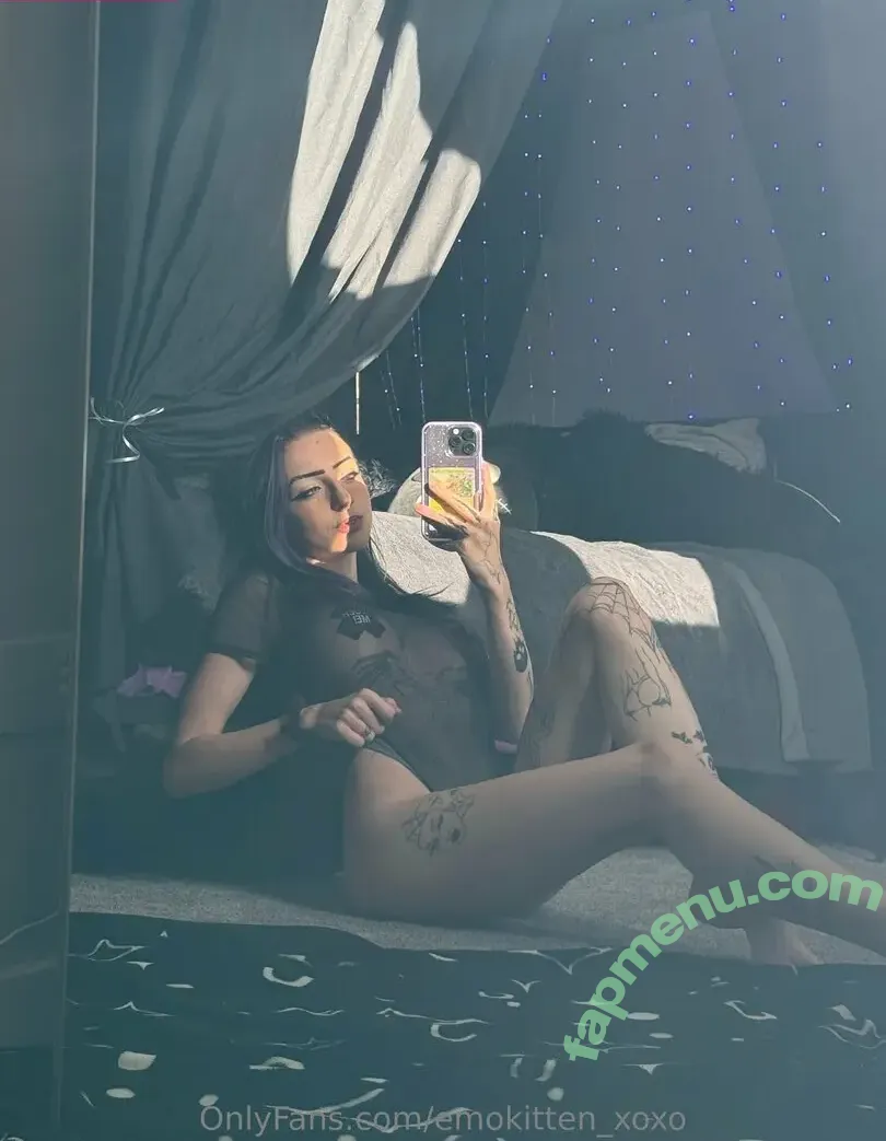 emokitten_xoxo nude photo #0216 (emokittenarmy)