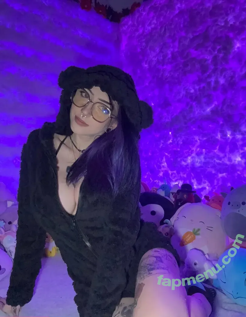 emokitten_xoxo nude photo #0280 (emokittenarmy)