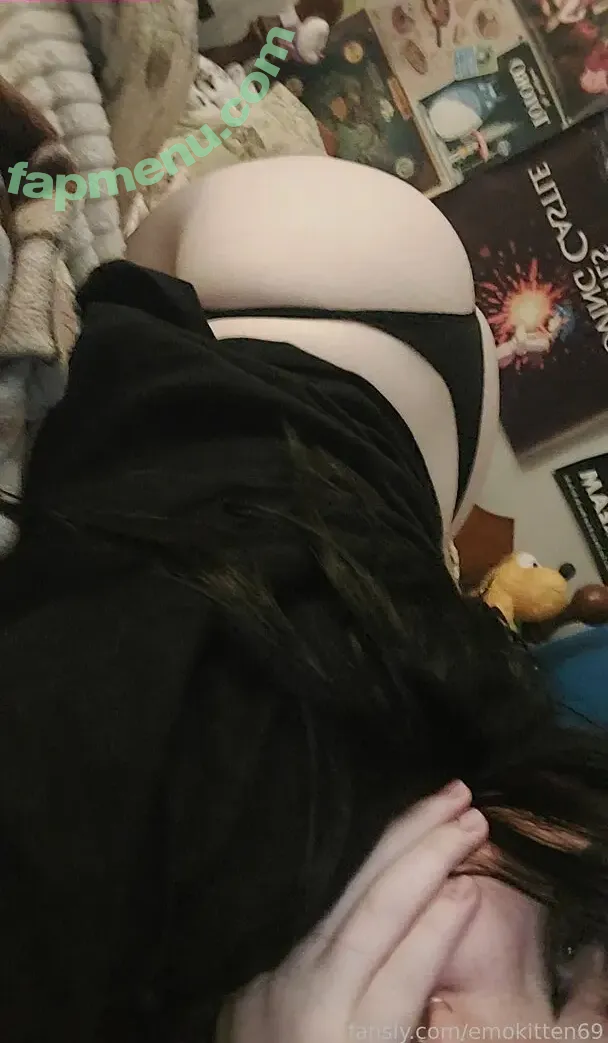 emokitten69 nude photo #0003 (emogirlforever17)