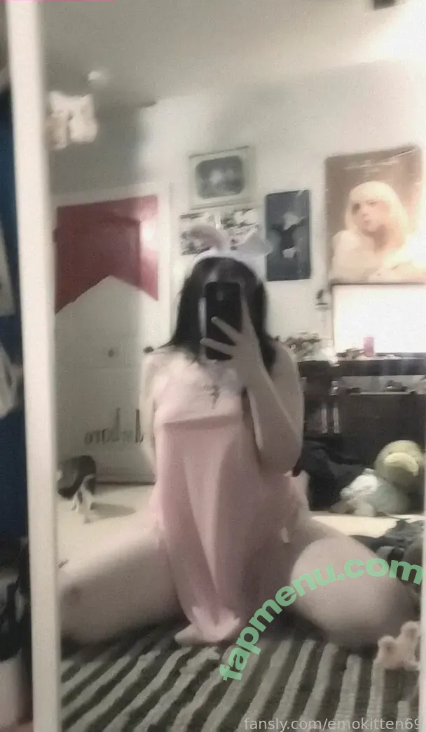 emokitten69 nude photo #0006 (emogirlforever17)