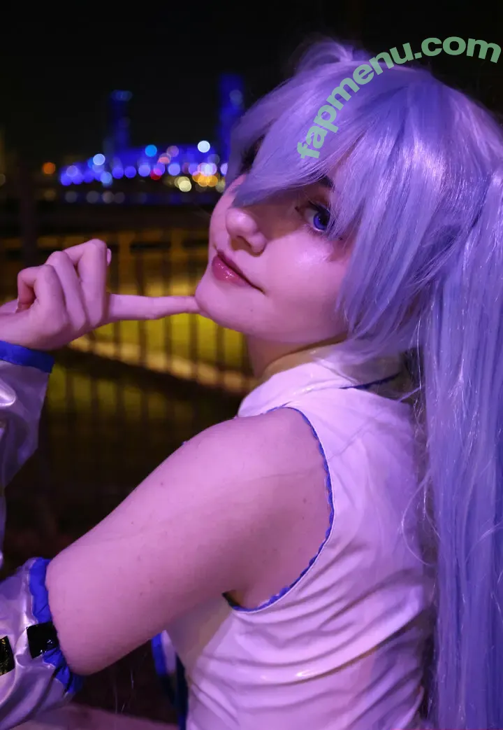 Emory nude photo #0458 (Eveilns / Eveilnss / brelandemory / gurochann)