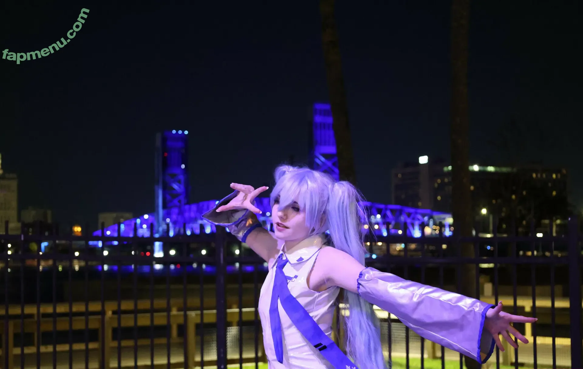 Emory nude photo #0463 (Eveilns / Eveilnss / brelandemory / gurochann)