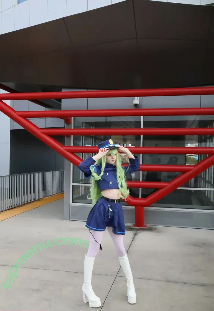 Emory nude photo #0500 (Eveilns / Eveilnss / brelandemory / gurochann)