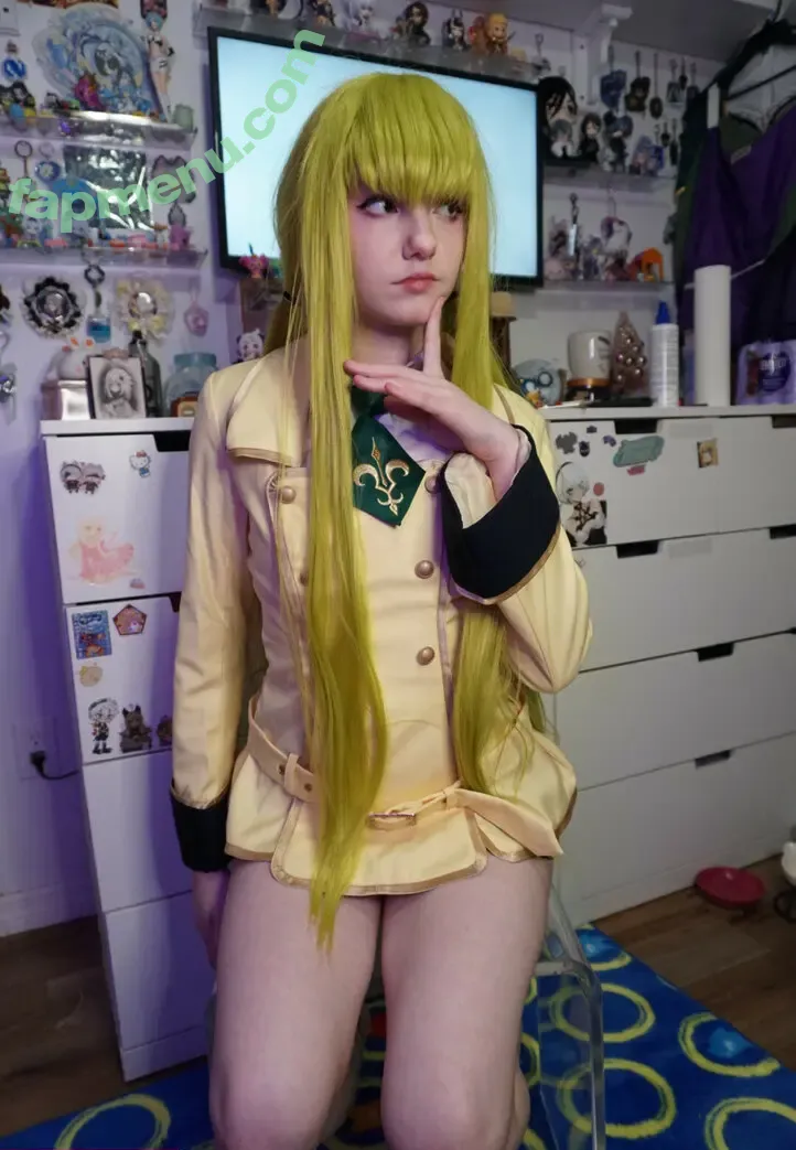 Emory nude photo #0728 (Eveilns / Eveilnss / brelandemory / gurochann)