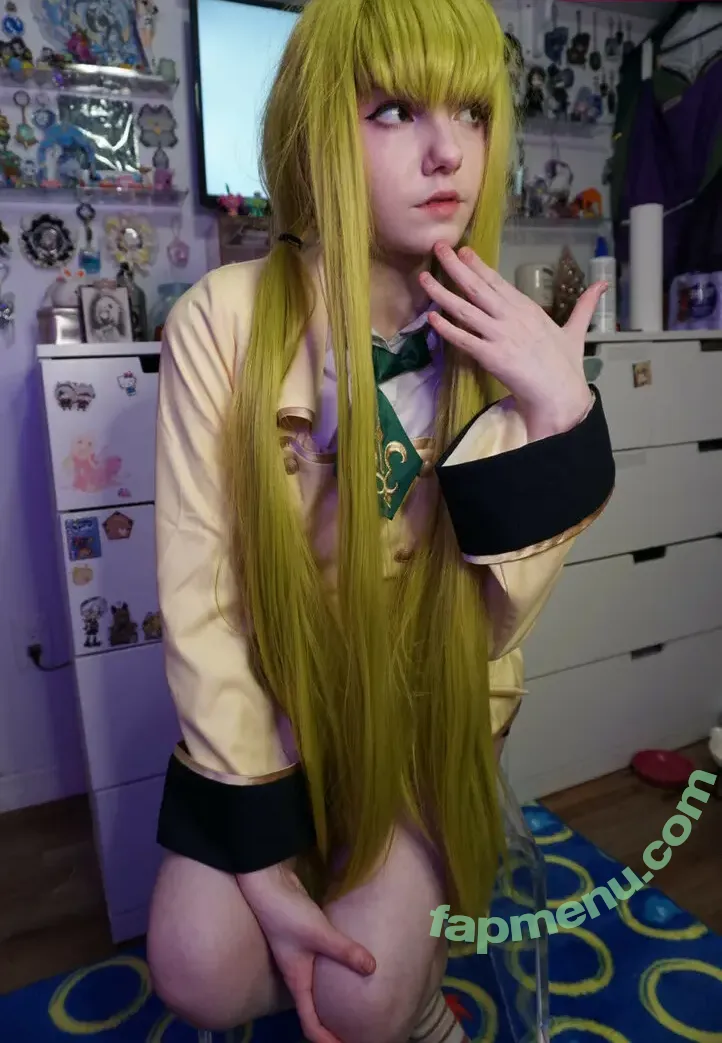 Emory nude photo #0732 (Eveilns / Eveilnss / brelandemory / gurochann)