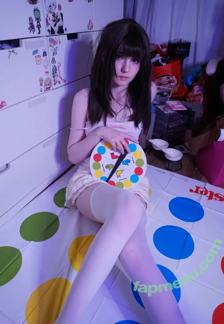 Emory nude photo #0769 (Eveilns / Eveilnss / brelandemory / gurochann)