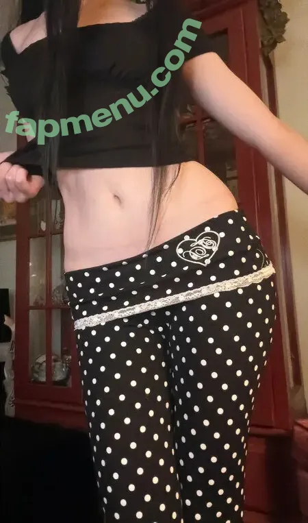 Emory nude photo #1238 (Eveilns / Eveilnss / brelandemory / gurochann)
