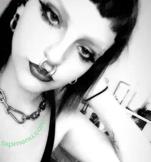 Emoslvtsrus nude photo #0001