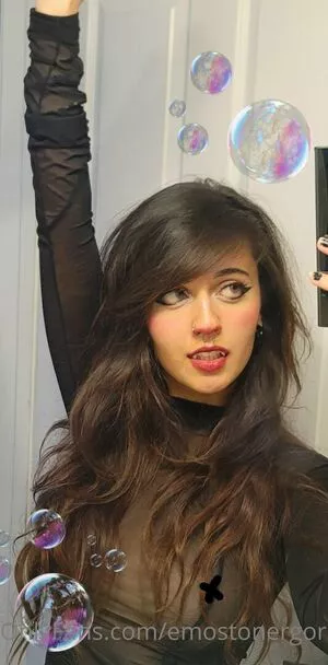 Emostonergorl / Obvious_Confusion699 / emo.stoner.gorl / smolstarcaster nude photo #0129