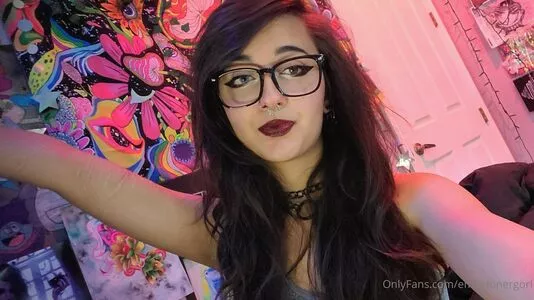 Emostonergorl / Obvious_Confusion699 / emo.stoner.gorl / smolstarcaster nude photo #0151