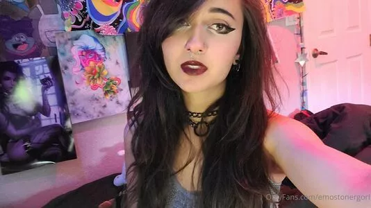 Emostonergorl / Obvious_Confusion699 / emo.stoner.gorl / smolstarcaster nude photo #0152