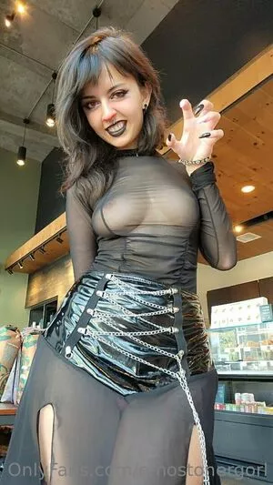 Emostonergorl / Obvious_Confusion699 / emo.stoner.gorl / smolstarcaster nude photo #0266