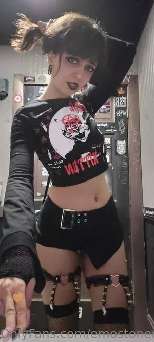 Emostonergorl / Obvious_Confusion699 / emo.stoner.gorl / smolstarcaster nude photo #0292