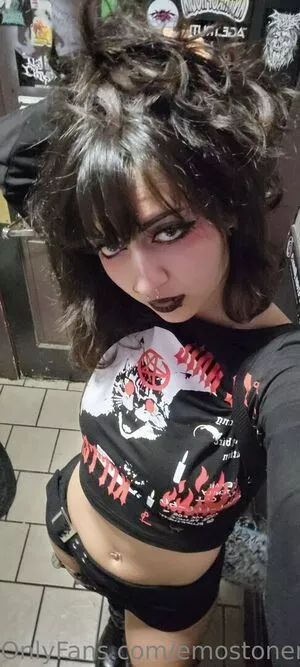 Emostonergorl / Obvious_Confusion699 / emo.stoner.gorl / smolstarcaster nude photo #0300