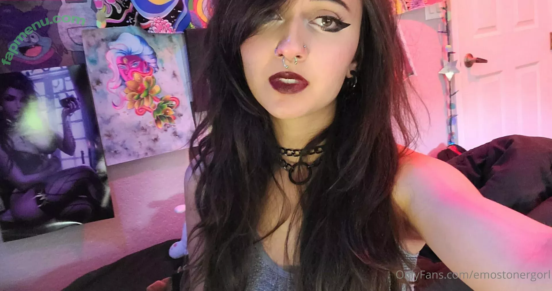 Emostonergorl nude photo #0152 (Obvious_Confusion699 / emo.stoner.gorl / smolstarcaster)