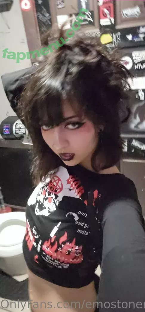 Emostonergorl nude photo #0298 (Obvious_Confusion699 / emo.stoner.gorl / smolstarcaster)